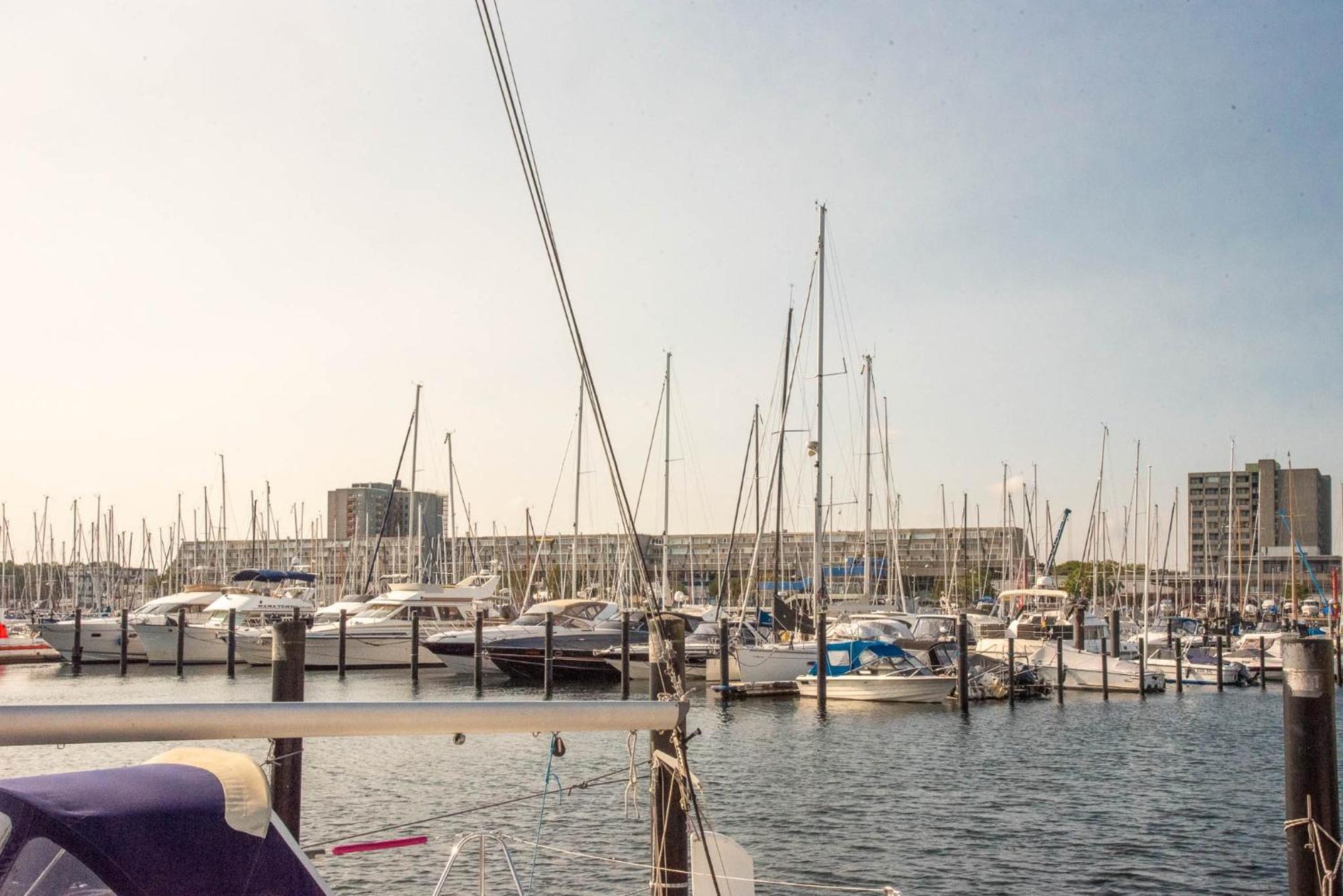 Ferienwohnung Oberdeck Schilksee Bagian luar foto